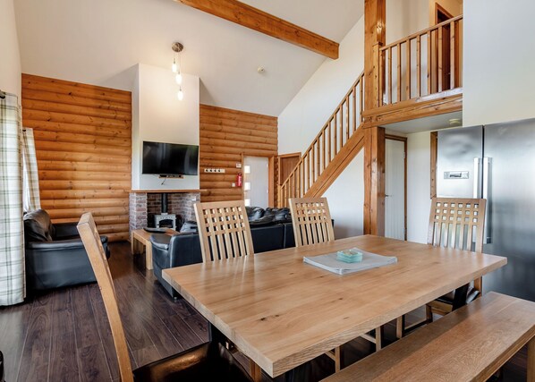 Unclassified image, 1 of 21, button - 4 bedroom accommodation in Hornsea (Hornsea)