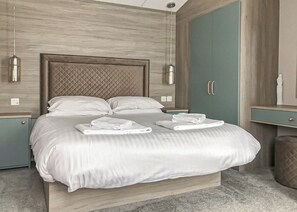 2 bedrooms
