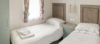 2 bedroom accommodation in Hoddesdon