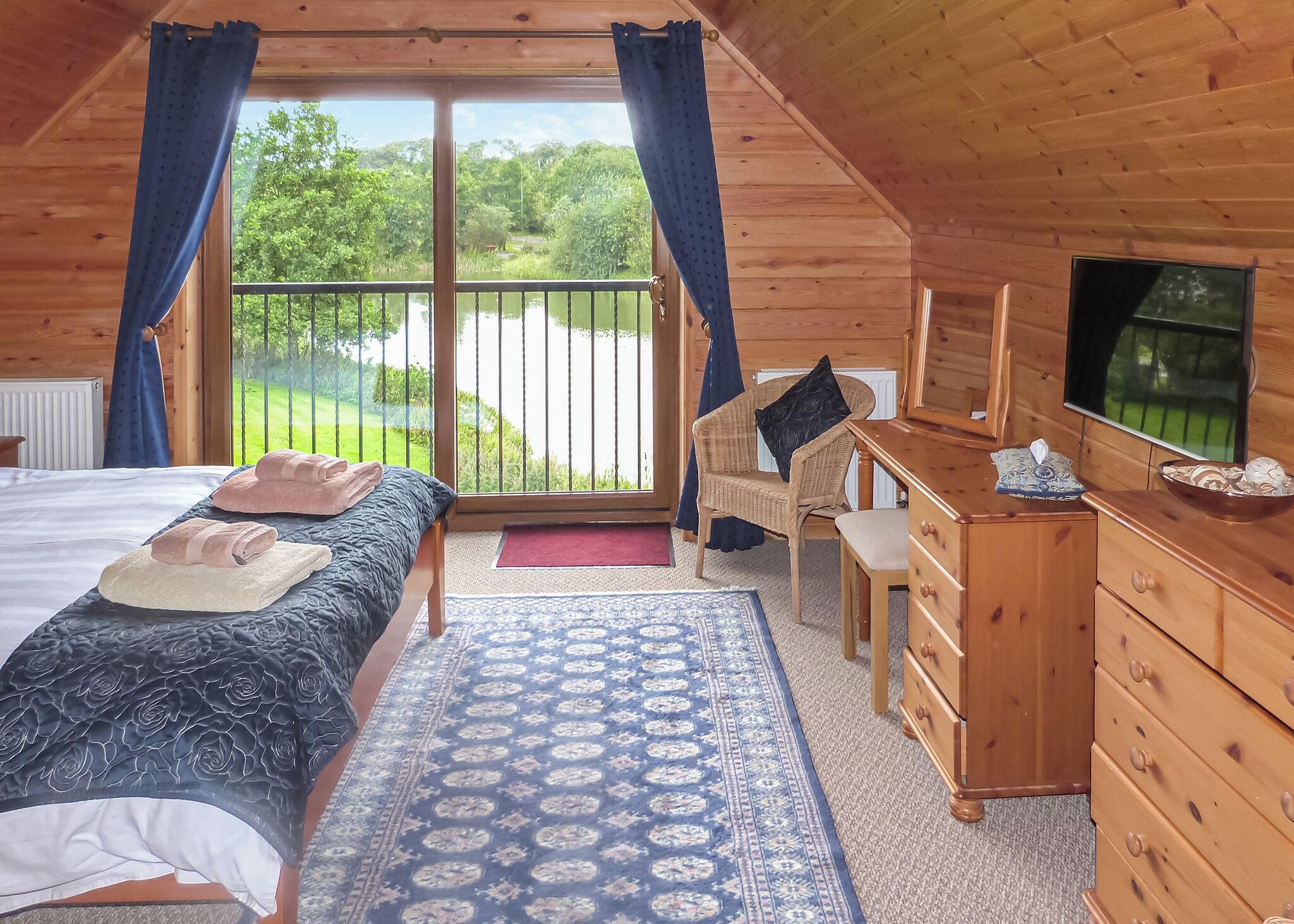 3 bedrooms, WiFi (free)