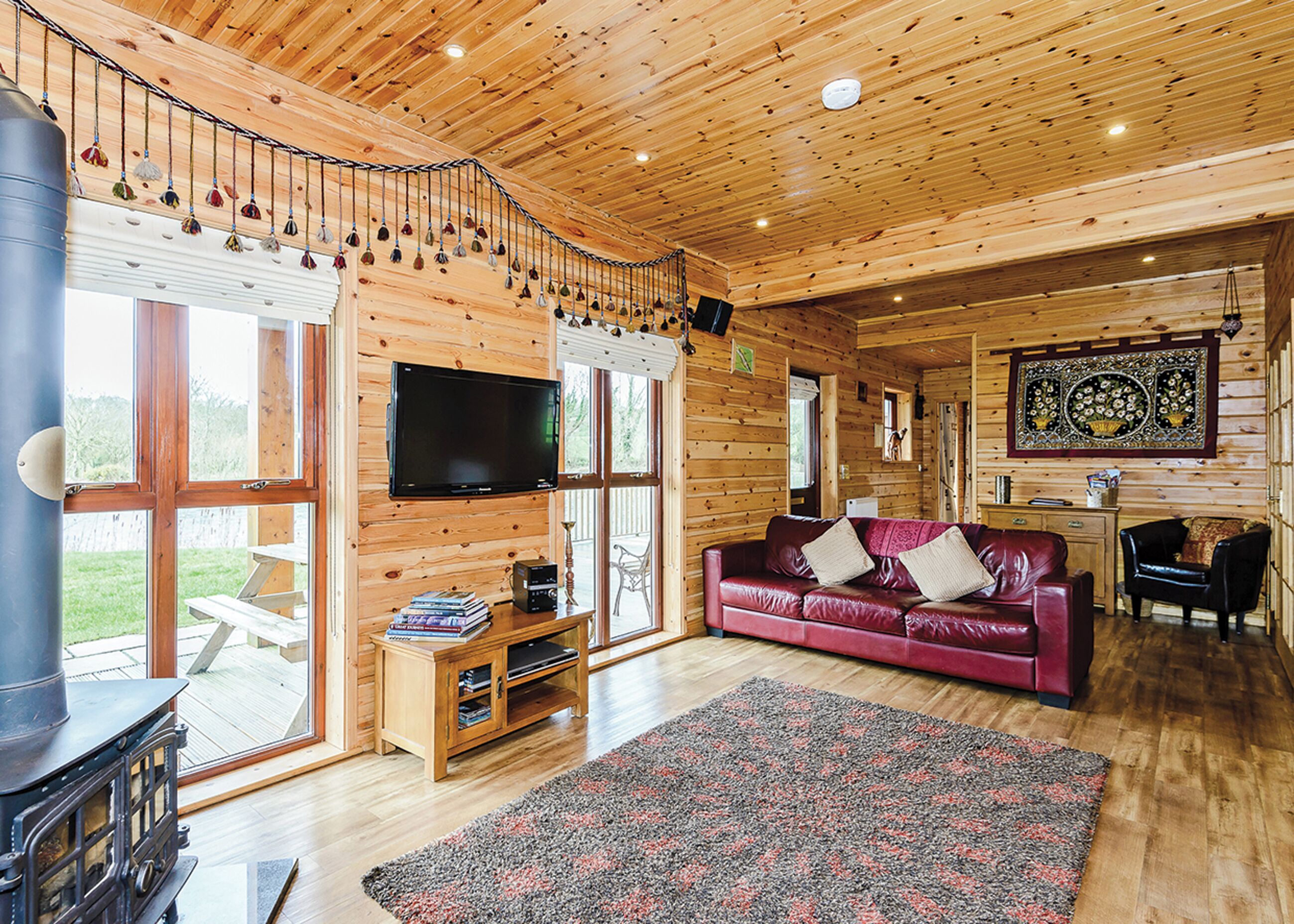 Flat-screen TV, fireplace