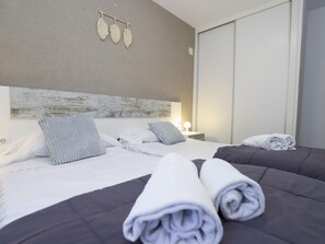 2 bedrooms, WiFi, bed sheets