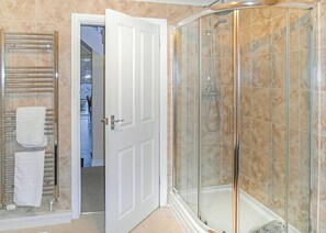 Bathroom - New in 2017. Two storey cottage with lake views. (Caerwys, Flintshire)