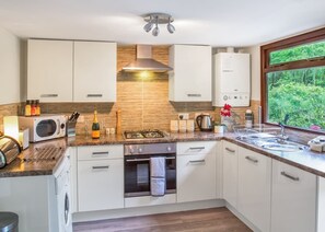 Fridge, oven, stovetop, toaster
