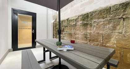 Airone Capsule Hotel