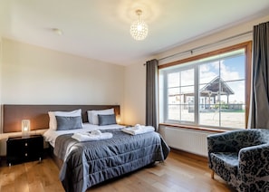 2 bedrooms, free WiFi