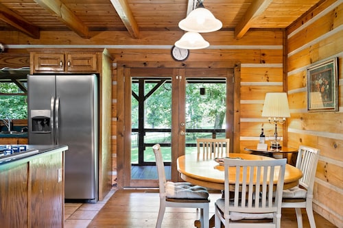 🏕️  Angels Cabin, Firepit, Pool Table, LKT Mountain - Chattanooga Dwtn15 min! 