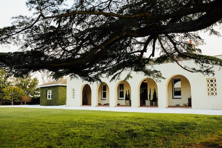 Fachada de la propiedad. Mount William Station