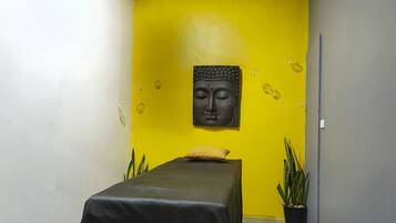 Couples treatment rooms, deep-tissue massages, massages