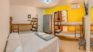 1 quarto, Wi-Fi de cortesia, roupa de cama