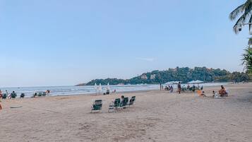 Vista para praia/oceano