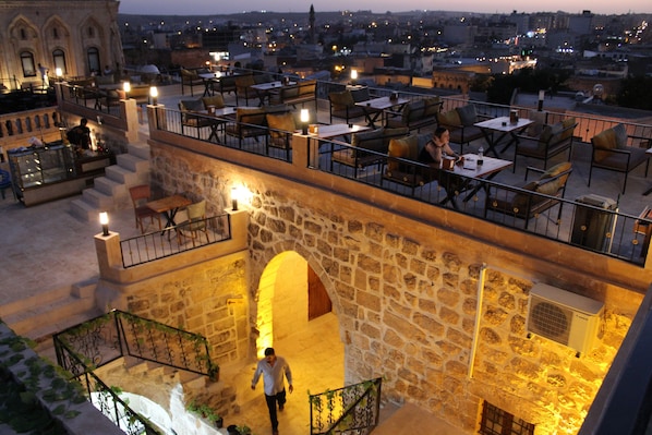 Terrace/patio - Mons Masius Hotel (Midyat)