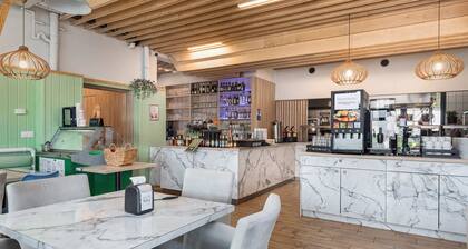 Marynarska 10D | Air Conditioned Apartment | Gym