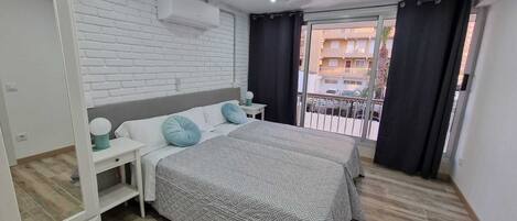 2 slaapkamers, een strijkplank/strijkijzer, gratis wifi, beddengoed