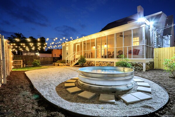 Exterior - Luxury Memphis Musical Estate! Pool, Games! (Memphis)