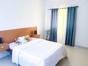 3 habitaciones, tabla de planchar con plancha y wifi gratis 