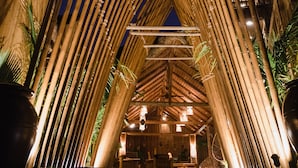 Mặt tiền nơi lưu trú