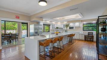 House (Multiple Bedrooms) | Interior