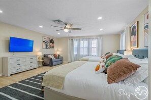 House | 8 bedrooms, iron/ironing board, free WiFi, bed sheets - 8 BR Heated Pool & Soccer Field (Largo)