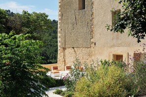 Exterior - Design studio with terrace in the heart of the Luberon (Villelaure)