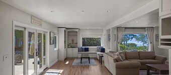 Iaorana: Newly remodeled luxury 4 bedroom with Ocean Views