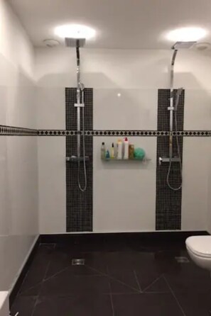 Dusche, Haartrockner