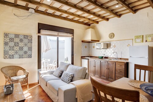 Apartment 'Clara 1' close to the Sea with Terrace & Wi-Fi
