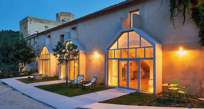 Maison contemporaine unique au coeur du luberon