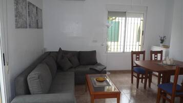 TV, fireplace, DVD player