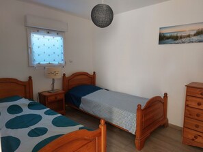 2 sovrum, strykjärn/strykbräda, gratis wi-fi och sängkläder