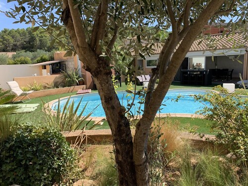 A haven of peace between land and sea