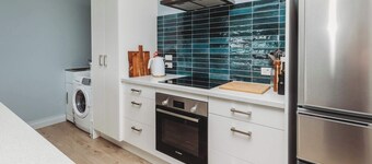 Weld Cottage Near Tataraimaka Beach