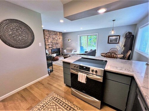 Hades' Corner (Purgatory Townhome #136)