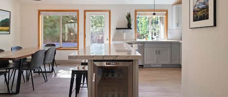 Rumah, 3 kamar tidur | Dapur pribadi | Lemari es, oven, mesin pembuat kopi/teh, dan pemanggang roti