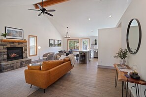 House, 3 Bedrooms | Living area | Fireplace - Quail Covey 3 Bedroom Home by RedAwning (Bend)