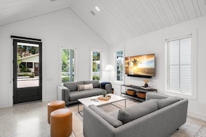 TV, stereo, offices