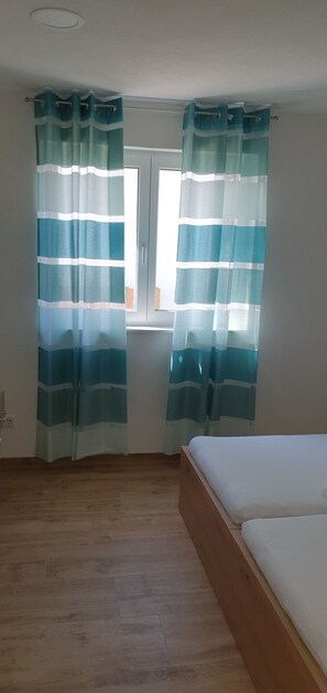 2 bedrooms, free WiFi, bed sheets, wheelchair access - Vacation apartments Hesselperle (Gerolfingen)