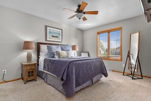 4 chambres, fer et planche à repasser, lit parapluie, Wi-Fi