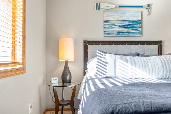 4 chambres, fer et planche à repasser, lit parapluie, Wi-Fi