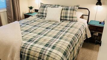 2 bedrooms, iron/ironing board, free WiFi, bed sheets