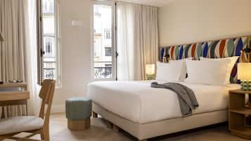Superior Room | Free minibar items, in-room safe, desk, laptop workspace