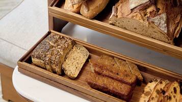 Dagelijks ontbijtbuffet (EUR 25 per persoon)