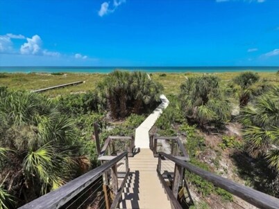 Welcome to THE HIVE. A hub for peace and relaxation. DIRECT GULF views