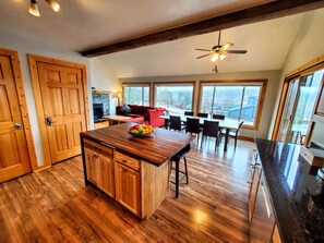 تناول الطعام