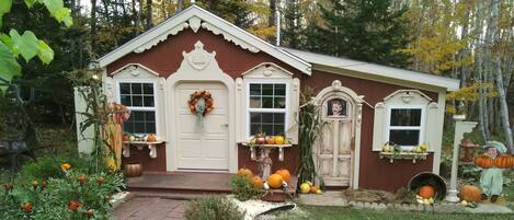 المنشأة من الخارج