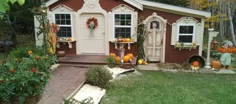 Charming 1-bedroom cottage in fantastic Fort Fairfield with AC