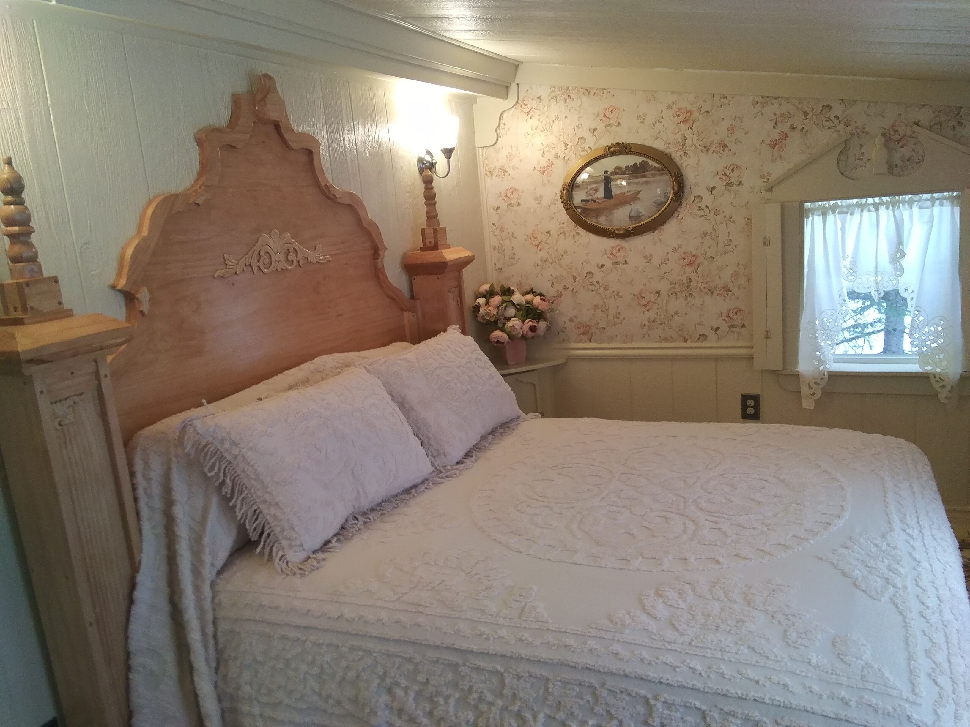 1 bedroom, iron/ironing board, internet, bed sheets