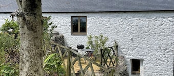 Beautiful 2BR Converted Mill - Idyllic Location - Pass the Keys