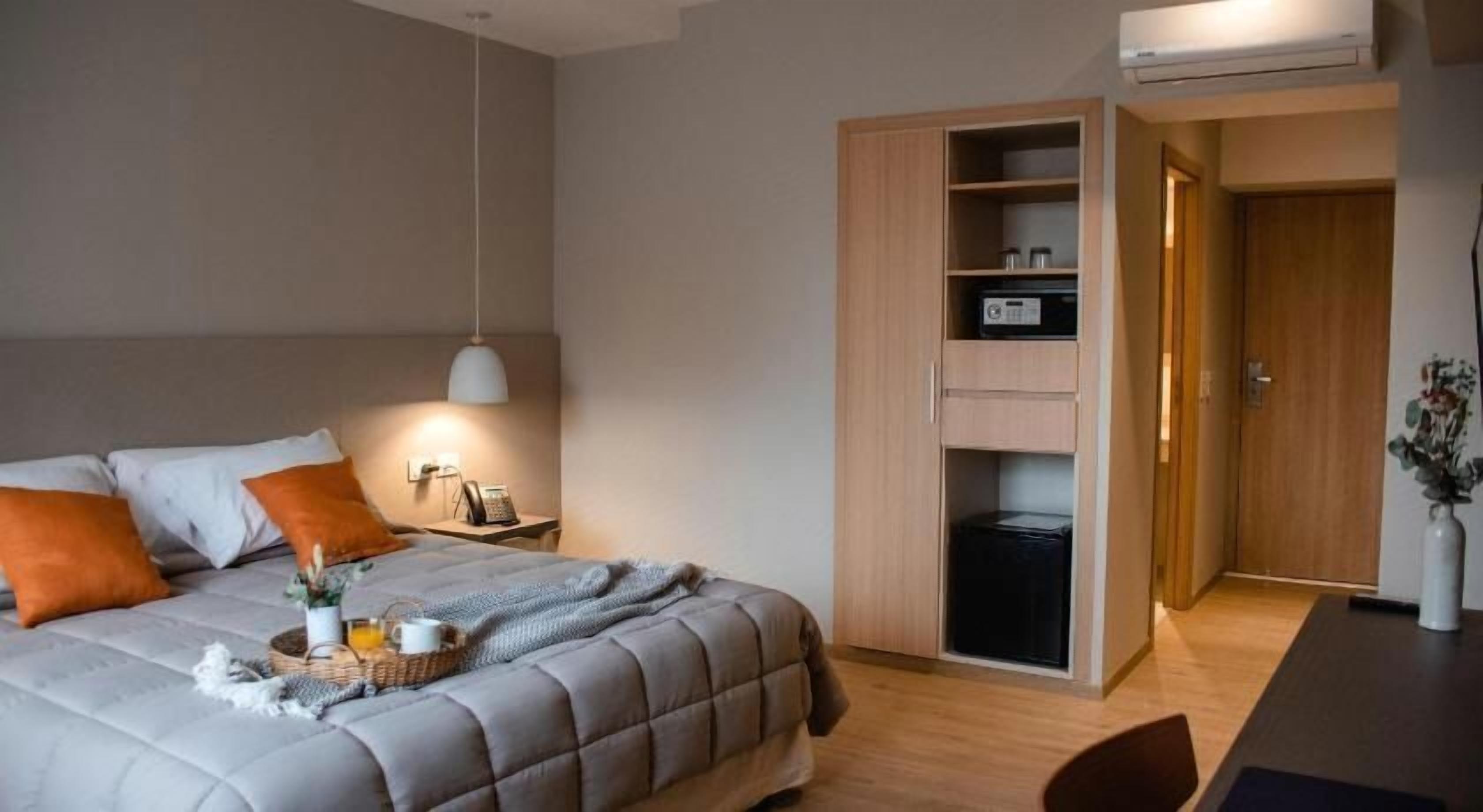 Premium bedding, down duvets, pillow-top beds, minibar