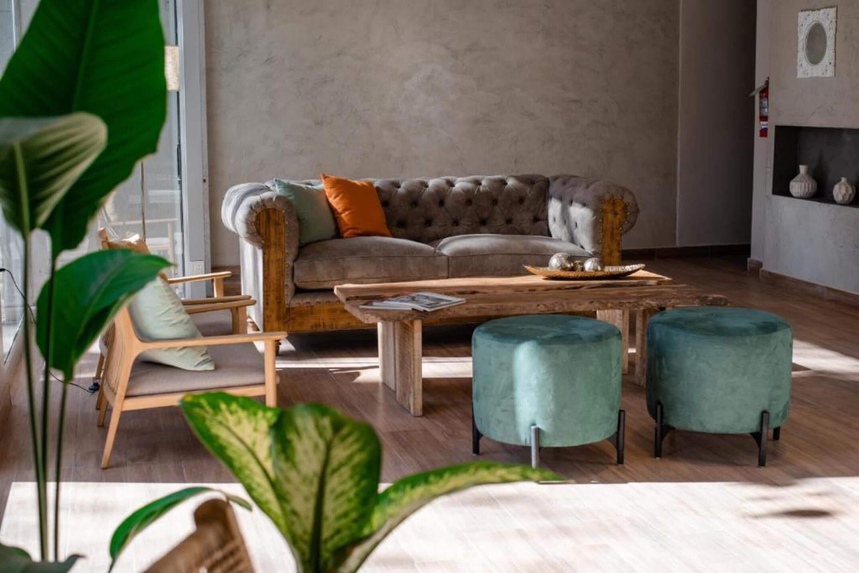 Coin salon dans le hall